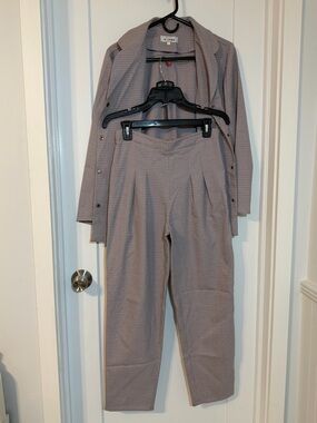 Small-Check High-Rise Pleated Trousers and Jacket